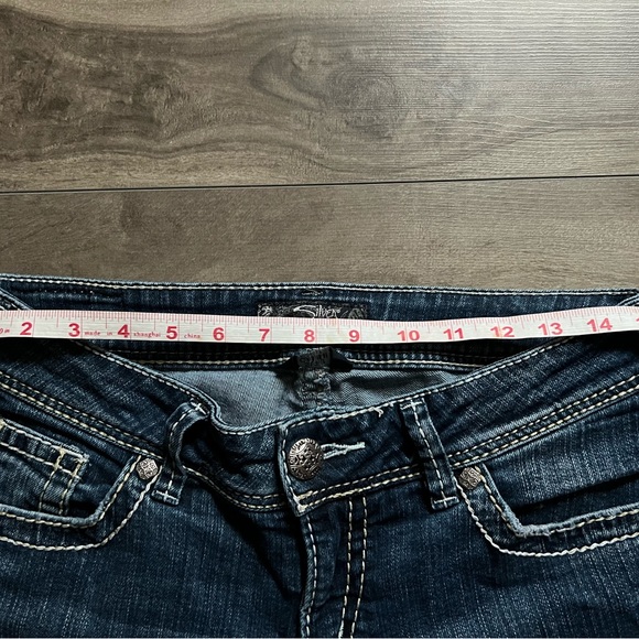 Silver Suki Capris - Picture 5 of 6